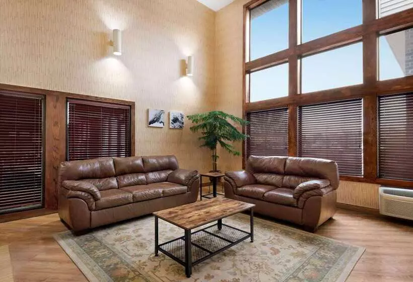 فندق على الطريق Super 8 By Wyndham Wausau