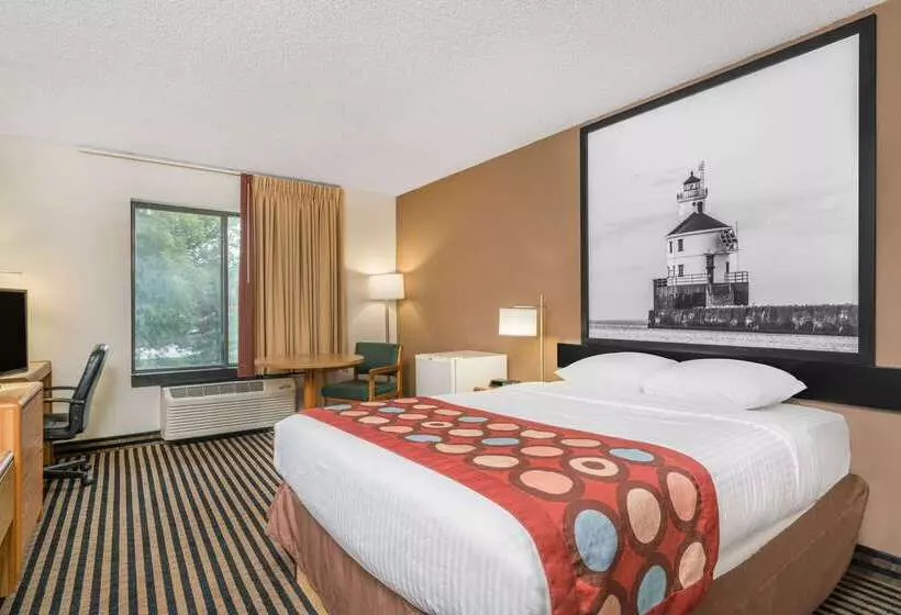 فندق على الطريق Super 8 By Wyndham Wausau