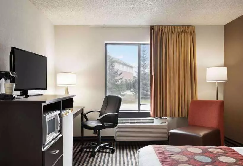 فندق على الطريق Super 8 By Wyndham Wausau