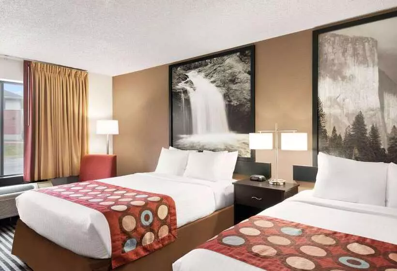 فندق على الطريق Super 8 By Wyndham Wausau