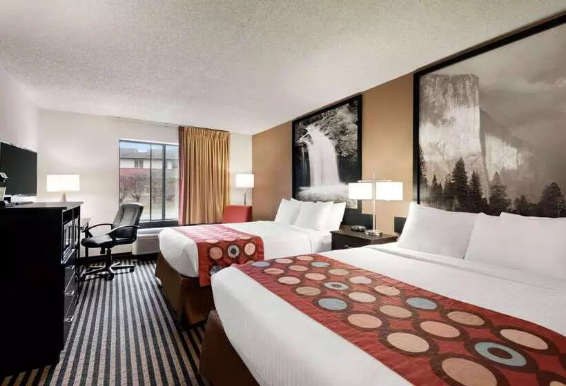 فندق على الطريق Super 8 By Wyndham Wausau