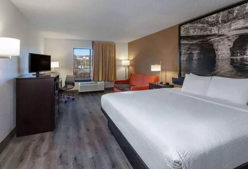 فندق على الطريق Super 8 By Wyndham Wausau