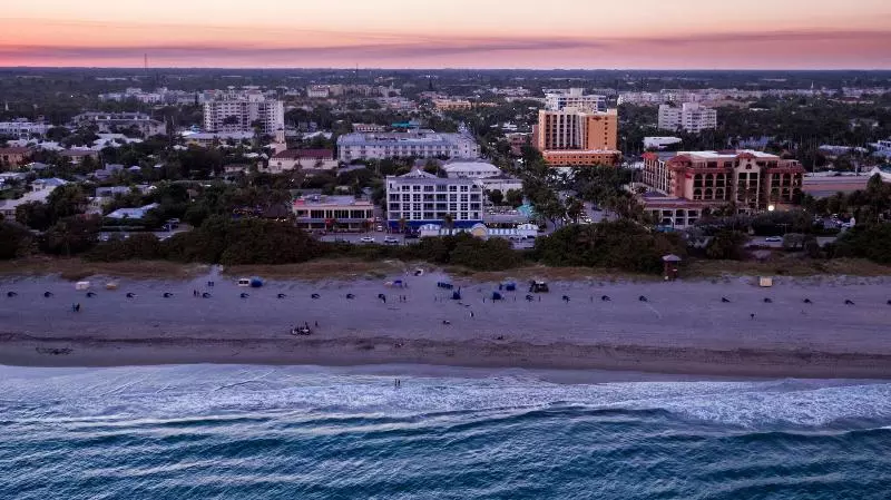 渡假胜地 The Atlantic Suites On The Ave