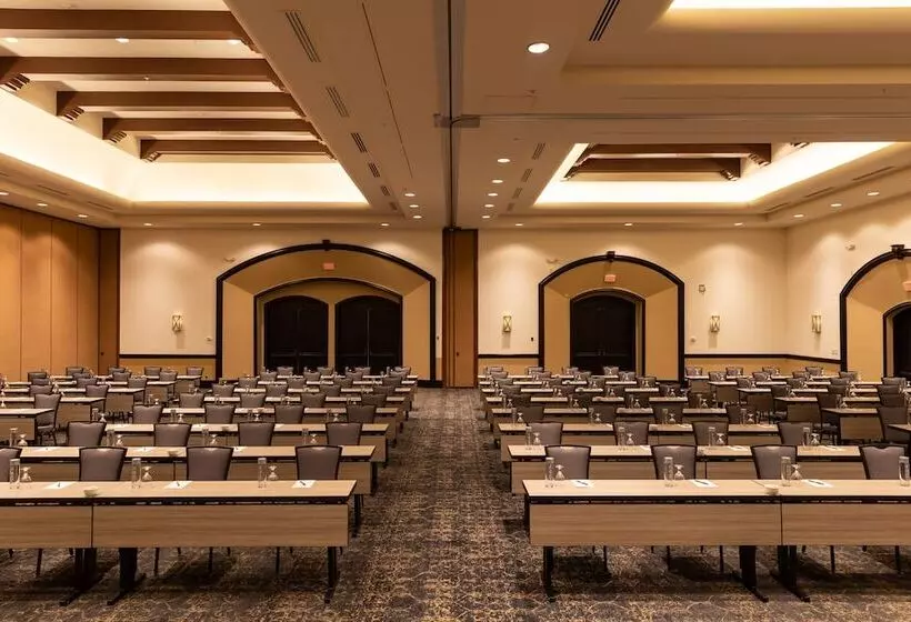 The Scottsdale Plaza Resort & Villas