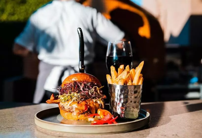 The Scottsdale Plaza Resort & Villas