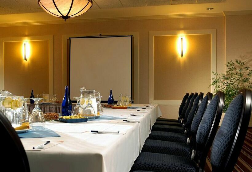 בית מלון כפרי Mathilda At Moffett Park