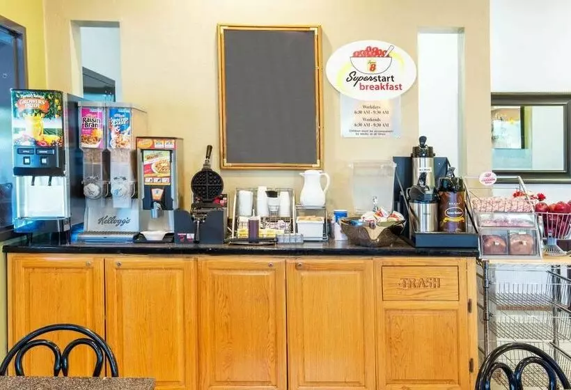 מוטל Super 8 By Wyndham Salem