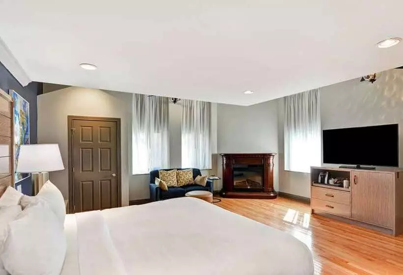 The Cincinnatian Hotel Curio Collection By Hilton