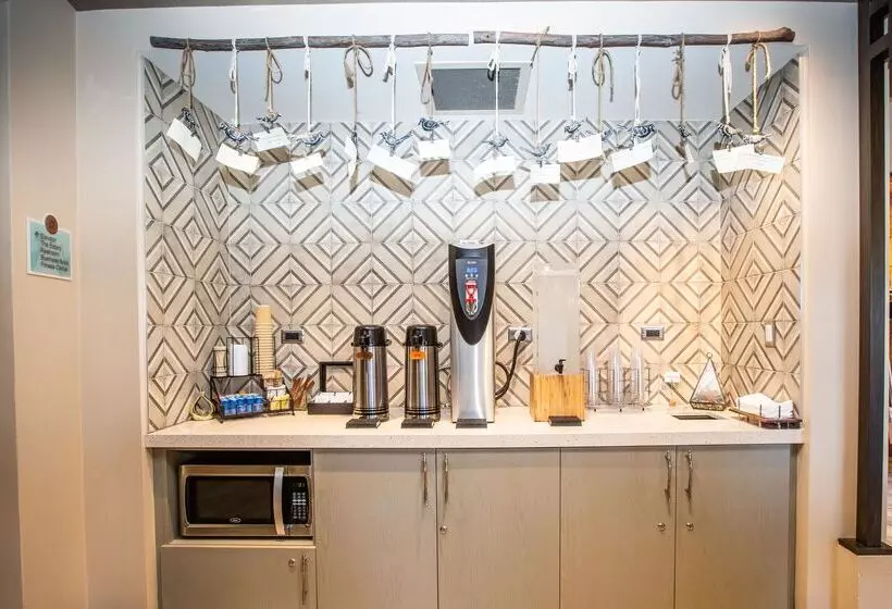 Bluestem Hotel Torrance Los Angeles, Ascend Hotel Collection