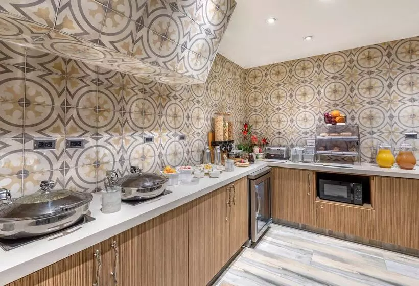 Bluestem Hotel Torrance Los Angeles, Ascend Hotel Collection