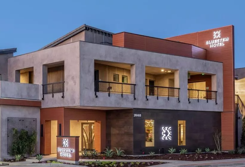 Bluestem Hotel Torrance Los Angeles, Ascend Hotel Collection