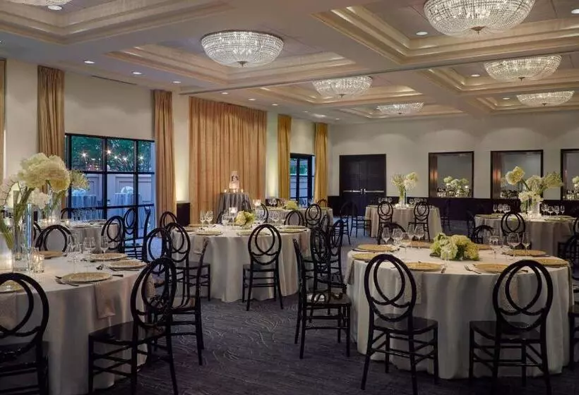 Отель Charlotte Marriott Southpark