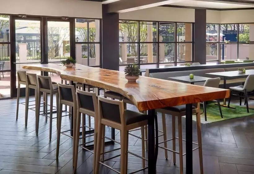 Отель Charlotte Marriott Southpark