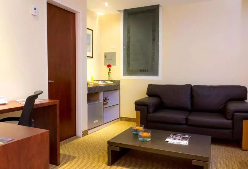 هتل Continental Altamira