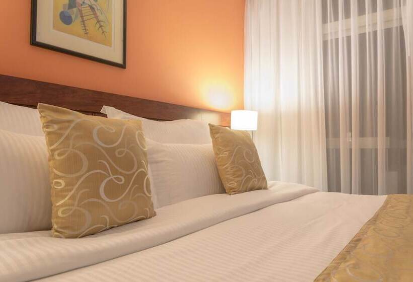 هتل Continental Altamira