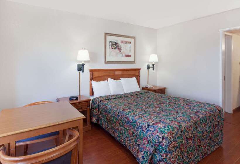 هتل Knights Inn Palmdale Ca