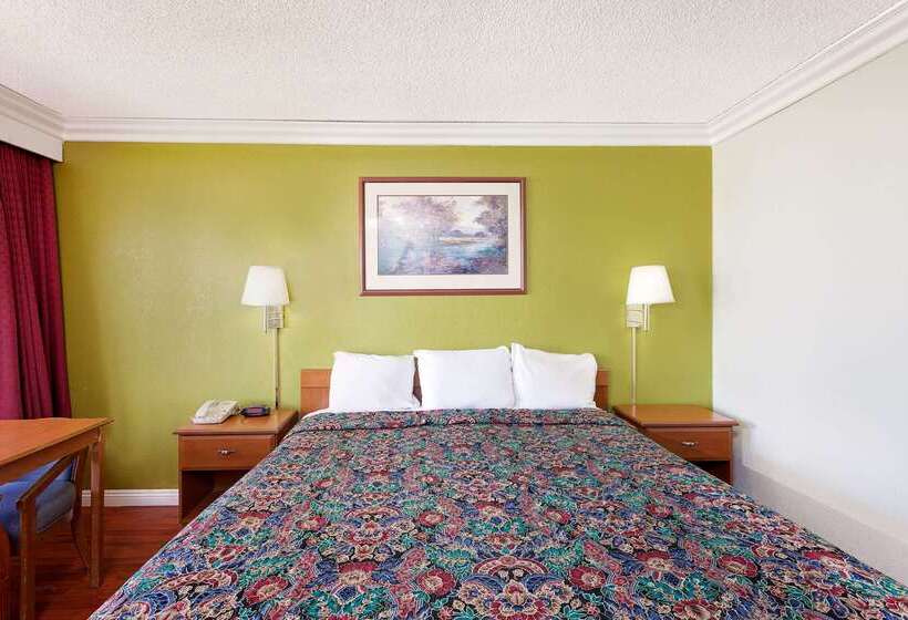 هتل Knights Inn Palmdale Ca