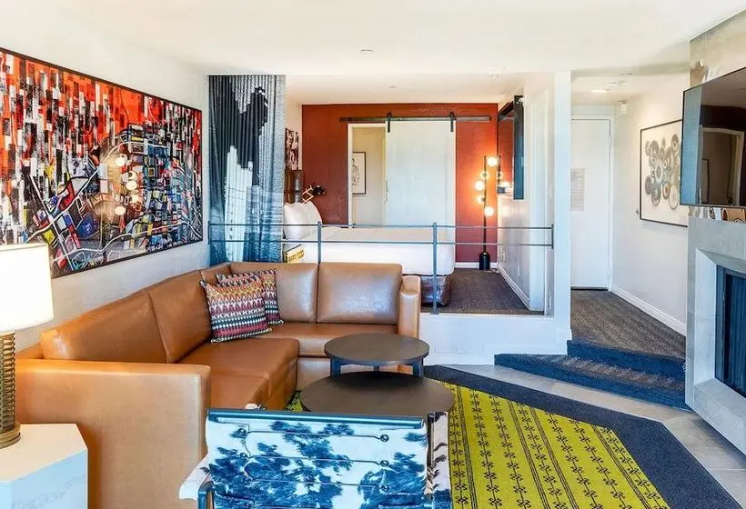 Отель Montrose At Beverly Hills