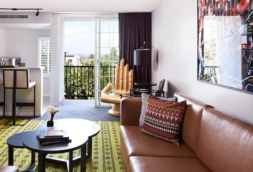 Отель Montrose At Beverly Hills