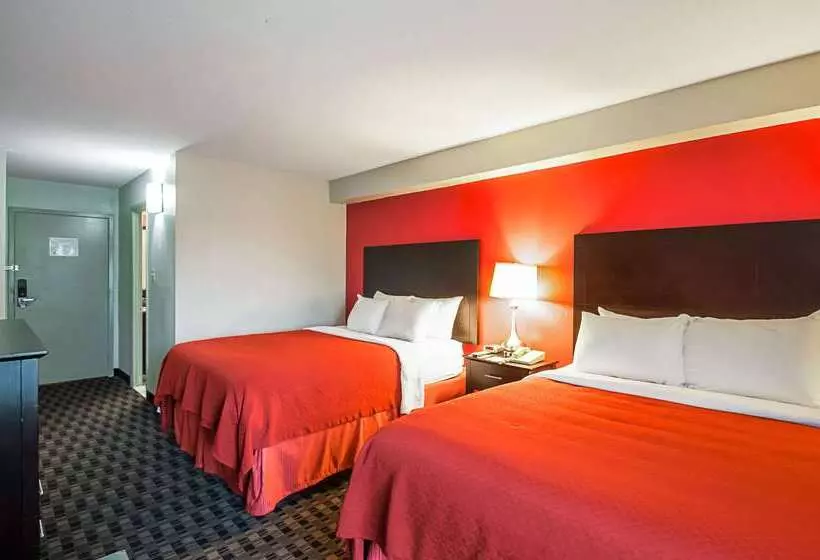 호텔 Quality Inn Near Potomac Mills