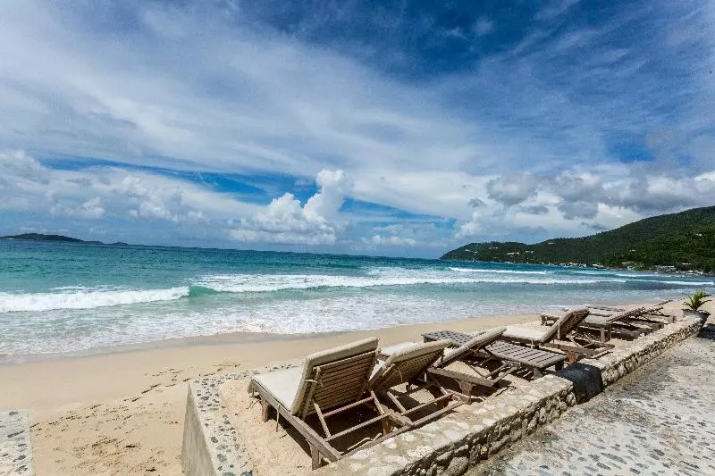 호텔 Sebastians On The Beach