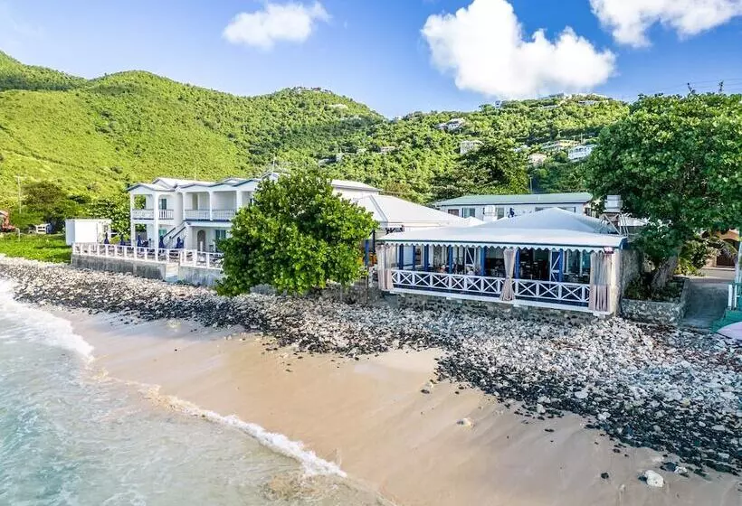 호텔 Sebastians On The Beach