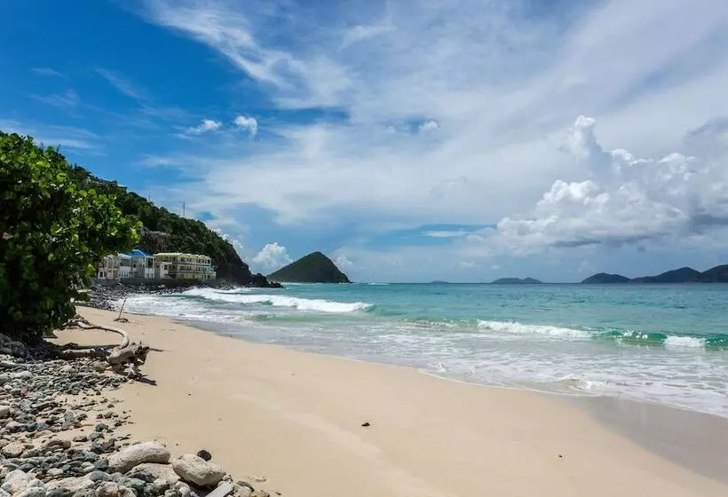 호텔 Sebastians On The Beach