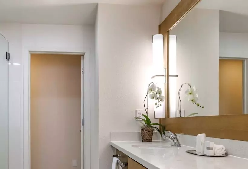 فندق The Lodge At Tiburon