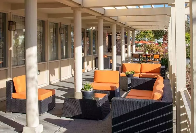 فندق The Lodge At Tiburon