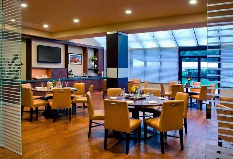 בית מלון כפרי Trumbull Marriott Shelton