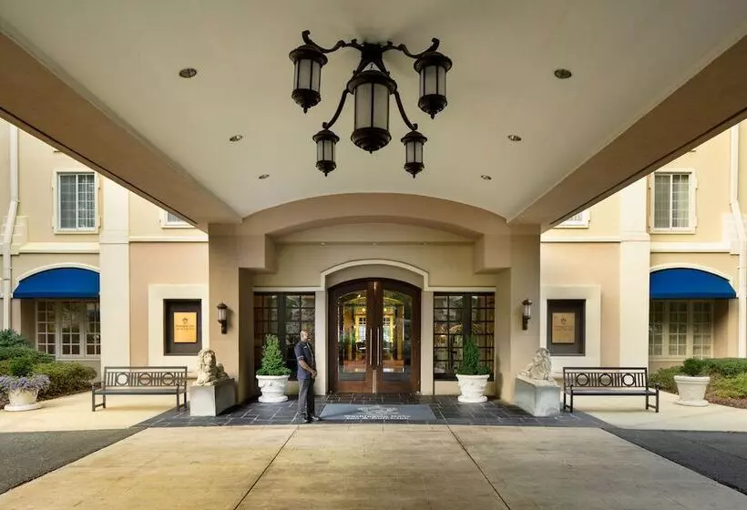 בית מלון כפרי Washington Duke Inn & Golf Club