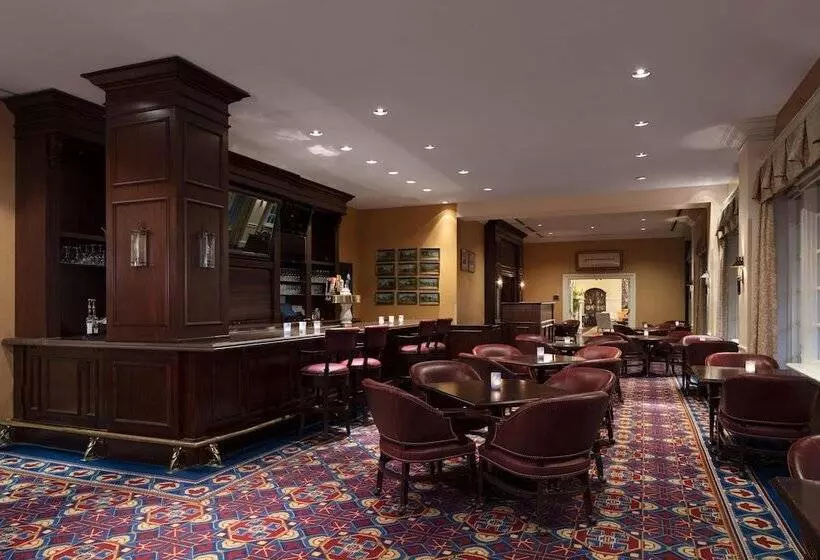 בית מלון כפרי Washington Duke Inn & Golf Club