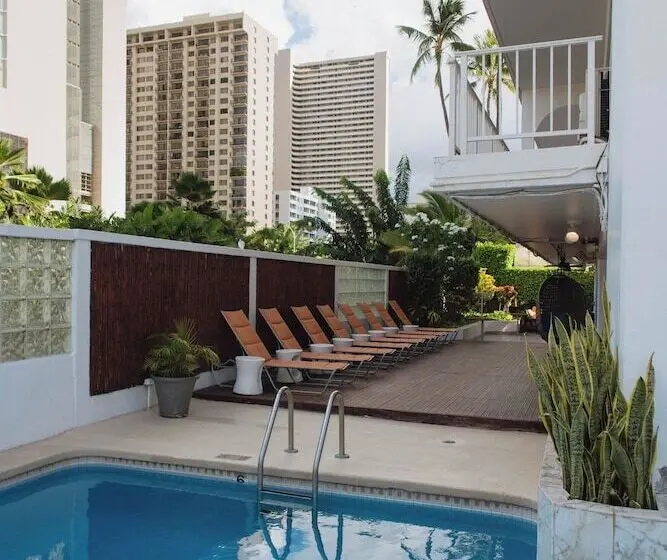 Oasis Hotel Waikiki