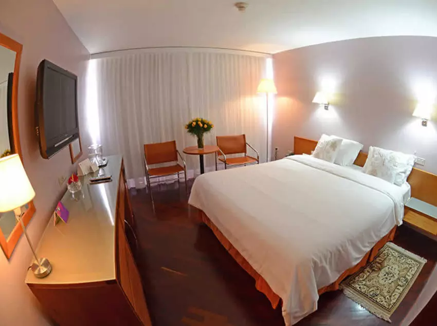 ホテル Paseo Las Mercedes