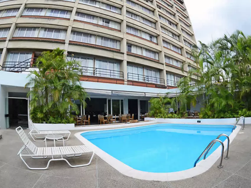 ホテル Paseo Las Mercedes