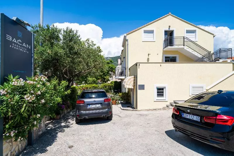 Bacan Serviced Apartments