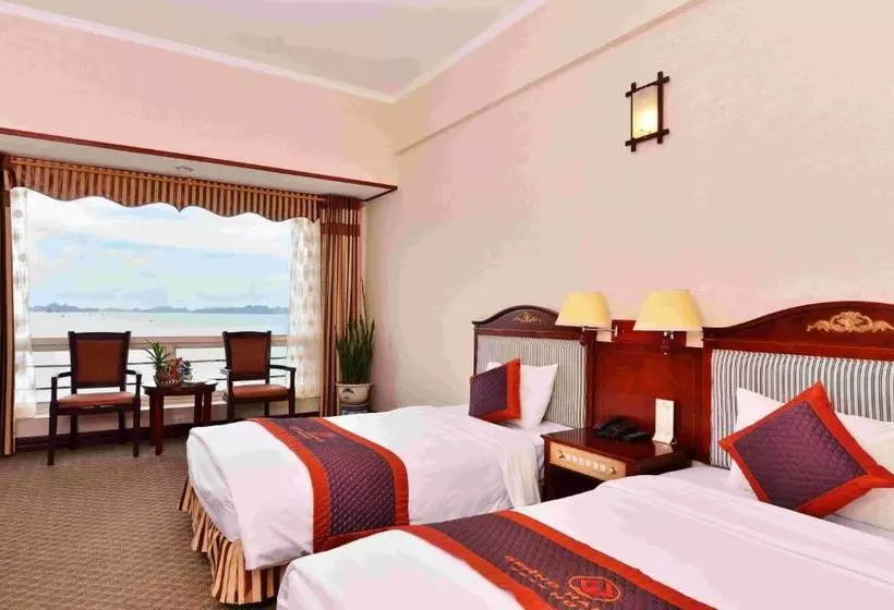 Ha Long Hotel