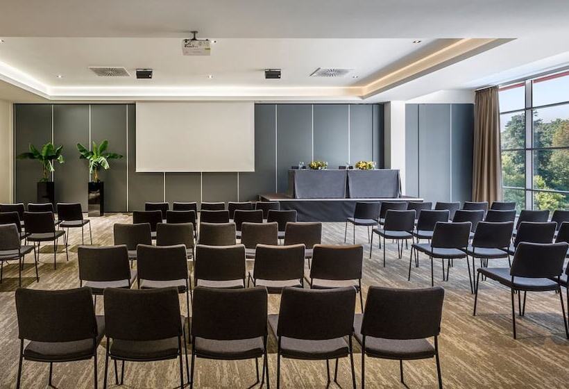 ホテル Ambasador  Liburnia