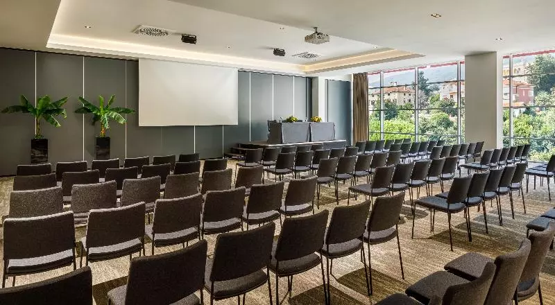 בית מלון כפרי Ambasador  Liburnia