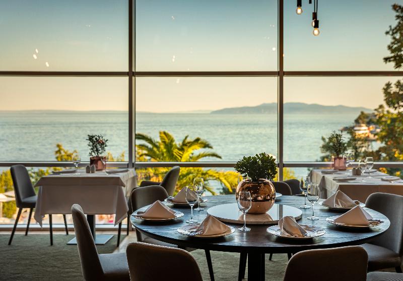 ホテル Ambasador  Liburnia