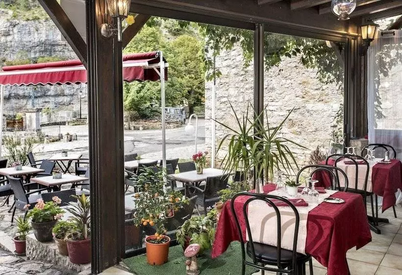 酒店 Logis Hôtel Restaurant Auberge De La Cascade