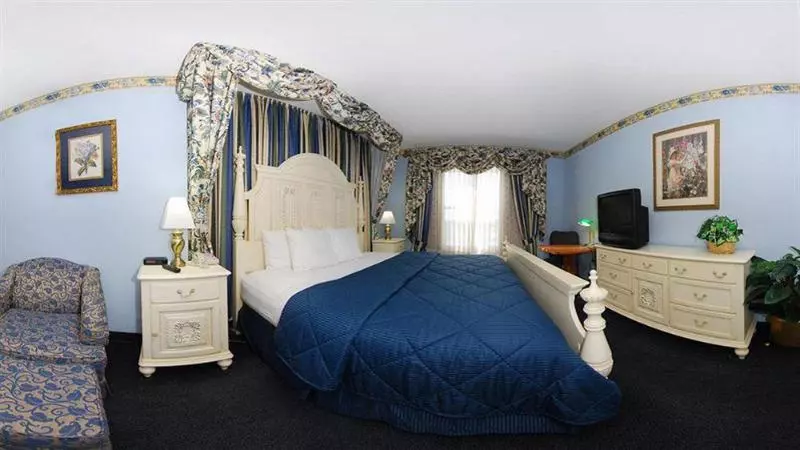 酒店 Econo Lodge Airport I35 North