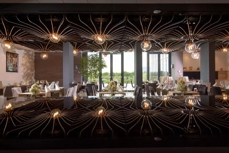 Postojna Cave Hotel Jama