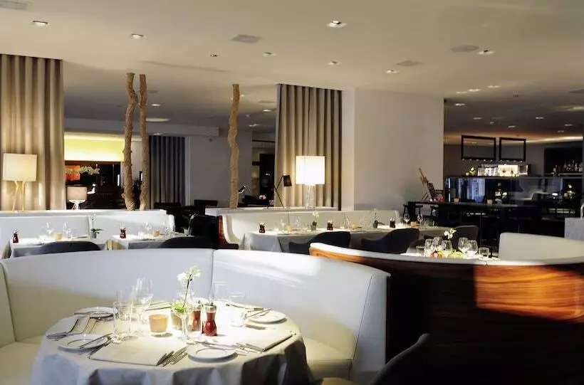 בית מלון כפרי Pullman Eindhoven Cocagne