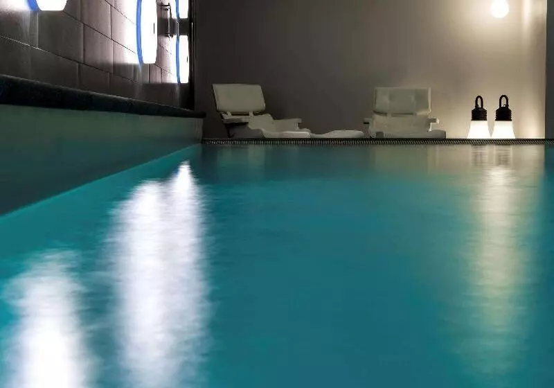 בית מלון כפרי Pullman Eindhoven Cocagne