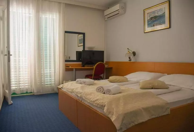 Szálloda Sirena Hvar