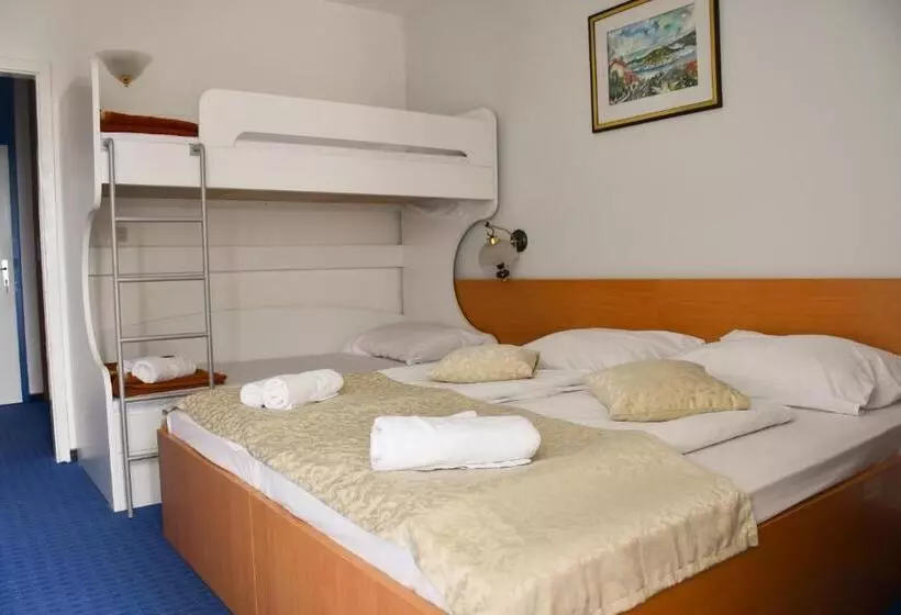 Szálloda Sirena Hvar