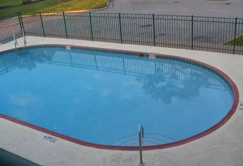 모텔 Ambassador Inn