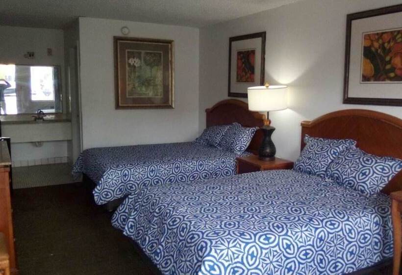 مُتل Ambassador Inn