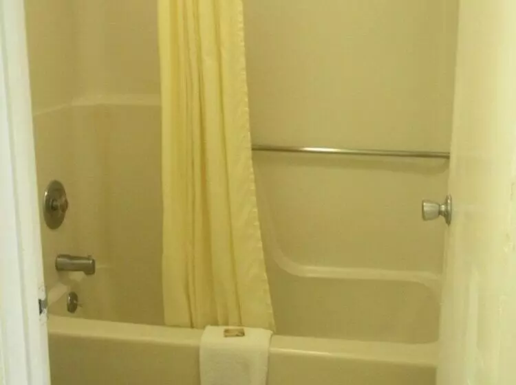 모텔 Ambassador Inn